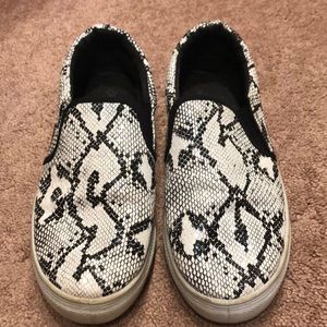 Size 7 Snakeskin Slip-on Sneakers